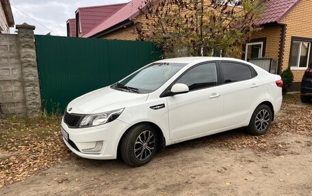 KIA Rio III рестайлинг, 2014 год, 1 250 000 рублей, 2 фотография