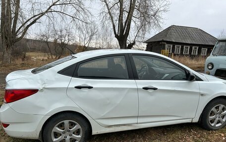 Hyundai Solaris II рестайлинг, 2013 год, 550 000 рублей, 2 фотография