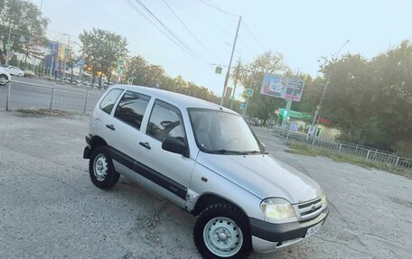 Chevrolet Niva I рестайлинг, 2003 год, 250 000 рублей, 7 фотография