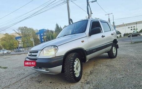 Chevrolet Niva I рестайлинг, 2003 год, 250 000 рублей, 8 фотография