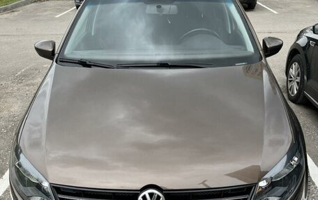 Volkswagen Polo VI (EU Market), 2011 год, 870 000 рублей, 2 фотография