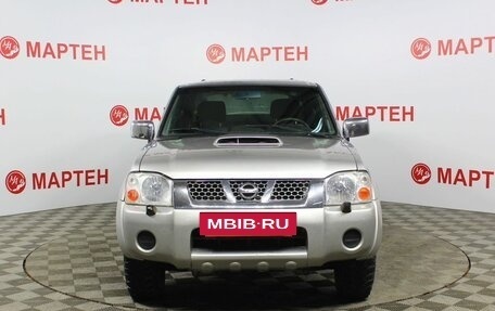 Nissan NP300, 2010 год, 1 260 000 рублей, 2 фотография