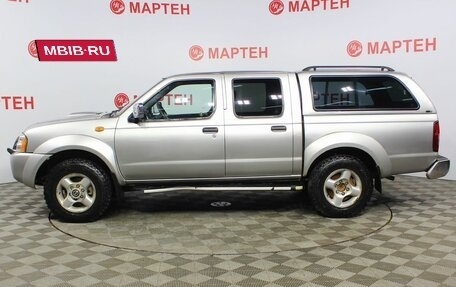 Nissan NP300, 2010 год, 1 260 000 рублей, 8 фотография