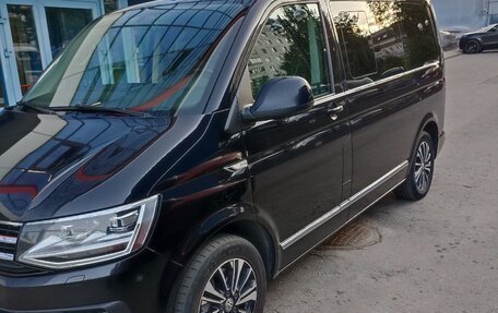 Volkswagen Multivan T6 рестайлинг, 2019 год, 3 980 000 рублей, 5 фотография