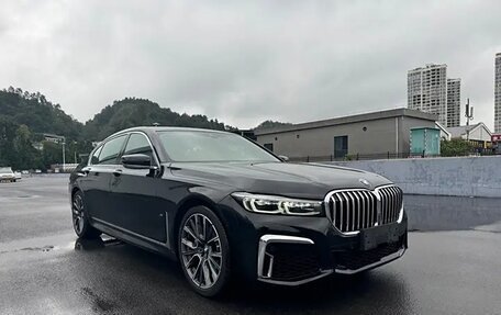 BMW 7 серия, 2022 год, 9 330 000 рублей, 2 фотография