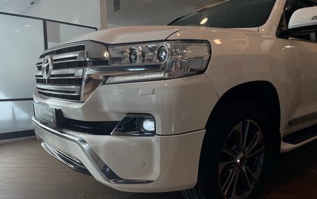 Toyota Land Cruiser 200, 2015 год, 5 300 000 рублей, 8 фотография