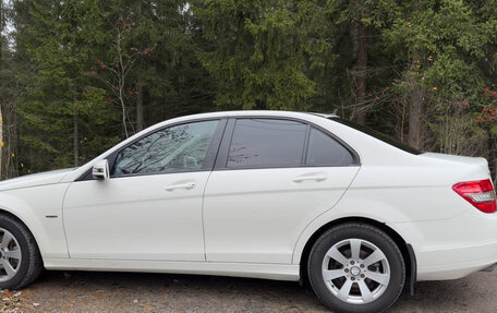 Mercedes-Benz C-Класс, 2010 год, 1 100 000 рублей, 1 фотография