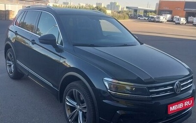 Volkswagen Tiguan II, 2018 год, 2 700 000 рублей, 1 фотография