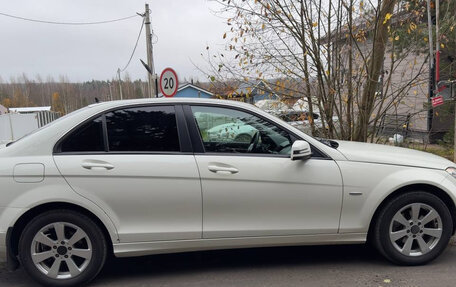 Mercedes-Benz C-Класс, 2010 год, 1 100 000 рублей, 3 фотография