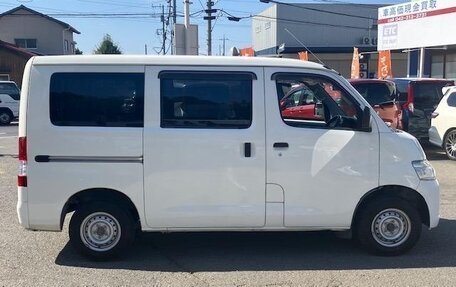 Toyota Town Ace IV, 2020 год, 1 720 000 рублей, 8 фотография