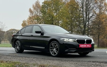 BMW 5 серия, 2021 год, 5 499 000 рублей, 3 фотография