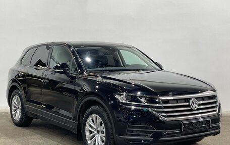 Volkswagen Touareg III, 2018 год, 4 750 000 рублей, 3 фотография