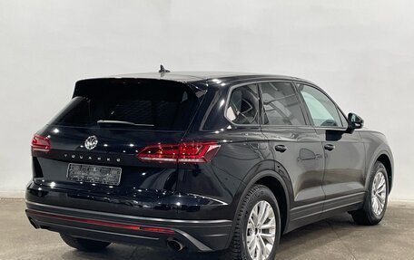 Volkswagen Touareg III, 2018 год, 4 750 000 рублей, 5 фотография