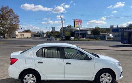 Renault Logan II, 2018 год, 780 000 рублей, 5 фотография