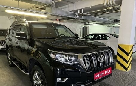 Toyota Land Cruiser Prado 150 рестайлинг 2, 2019 год, 6 000 000 рублей, 1 фотография