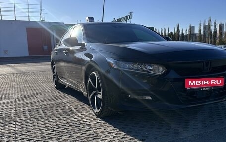 Honda Accord IX рестайлинг, 2020 год, 3 000 000 рублей, 2 фотография