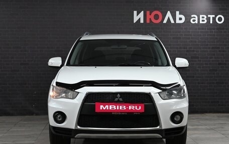 Mitsubishi Outlander III рестайлинг 3, 2010 год, 1 430 000 рублей, 2 фотография