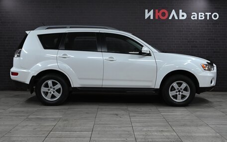 Mitsubishi Outlander III рестайлинг 3, 2010 год, 1 430 000 рублей, 9 фотография