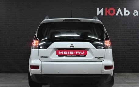 Mitsubishi Outlander III рестайлинг 3, 2010 год, 1 430 000 рублей, 4 фотография