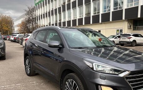 Hyundai Tucson III, 2019 год, 2 450 000 рублей, 2 фотография