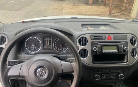 Volkswagen Tiguan I, 2011 год, 1 200 000 рублей, 9 фотография