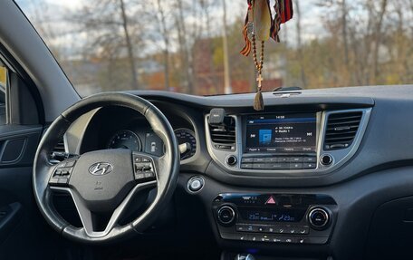 Hyundai Tucson III, 2017 год, 2 200 000 рублей, 24 фотография