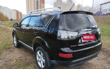 Mitsubishi Outlander III рестайлинг 3, 2007 год, 1 350 000 рублей, 3 фотография