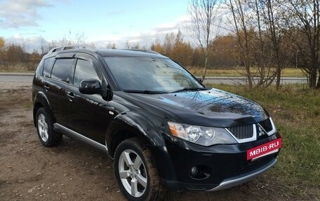 Mitsubishi Outlander III рестайлинг 3, 2007 год, 1 350 000 рублей, 7 фотография