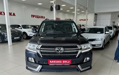 Toyota Land Cruiser 200, 2019 год, 6 300 000 рублей, 3 фотография