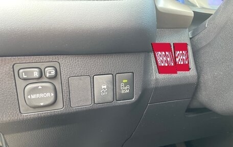 Toyota RAV4, 2013 год, 2 030 000 рублей, 18 фотография