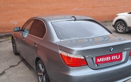 BMW 5 серия, 2009 год, 1 200 000 рублей, 11 фотография