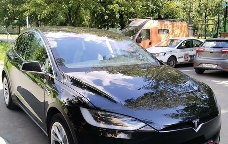 Tesla Model X I, 2018 год, 5 300 000 рублей, 2 фотография