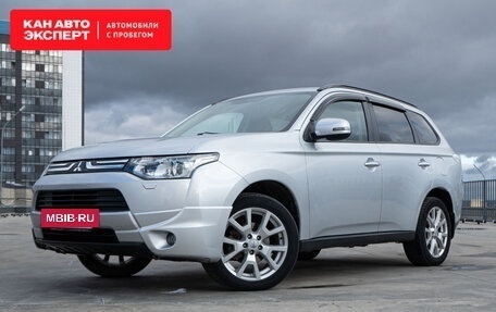 Mitsubishi Outlander III рестайлинг 3, 2013 год, 1 737 893 рублей, 3 фотография