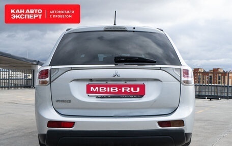 Mitsubishi Outlander III рестайлинг 3, 2013 год, 1 737 893 рублей, 6 фотография