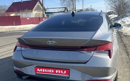 Hyundai Elantra, 2021 год, 1 950 000 рублей, 4 фотография