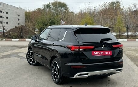 Mitsubishi Outlander, 2023 год, 4 590 000 рублей, 8 фотография