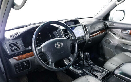 Toyota Land Cruiser Prado 120 рестайлинг, 2004 год, 1 249 000 рублей, 11 фотография