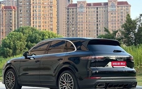 Porsche Cayenne III, 2021 год, 6 940 000 рублей, 2 фотография