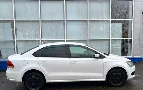 Volkswagen Polo VI (EU Market), 2013 год, 700 000 рублей, 2 фотография