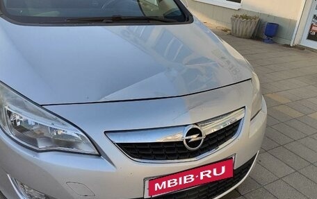 Opel Astra J, 2012 год, 810 000 рублей, 3 фотография