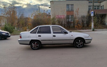 Daewoo Nexia I рестайлинг, 2004 год, 135 000 рублей, 5 фотография