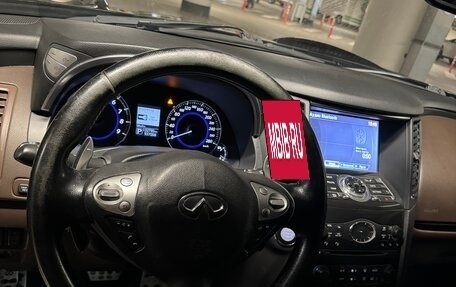 Infiniti QX70, 2014 год, 1 800 000 рублей, 3 фотография