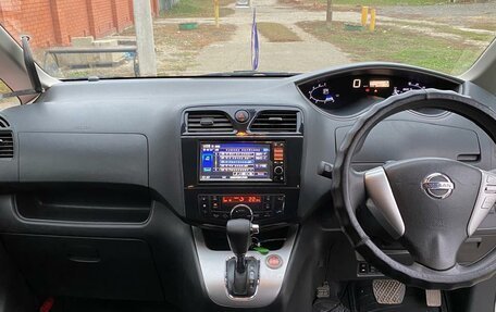 Nissan Serena IV, 2011 год, 1 450 000 рублей, 5 фотография