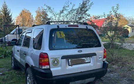 Ford Escape II, 2003 год, 650 000 рублей, 2 фотография