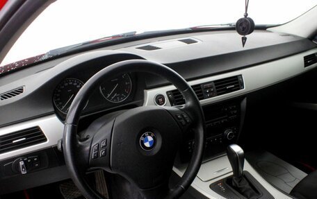 BMW 3 серия, 2010 год, 1 680 000 рублей, 13 фотография