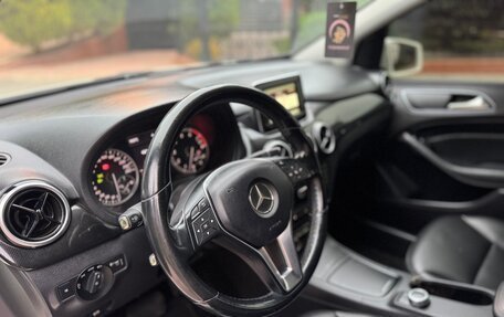 Mercedes-Benz B-Класс, 2013 год, 1 150 000 рублей, 27 фотография