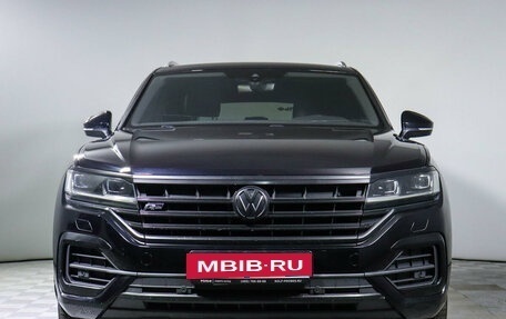 Volkswagen Touareg III, 2018 год, 4 790 000 рублей, 2 фотография