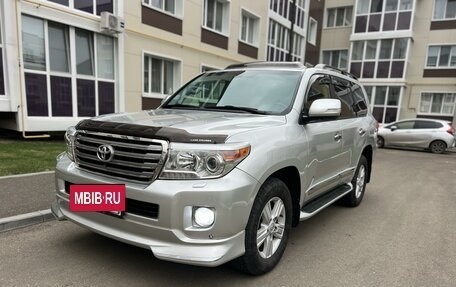 Toyota Land Cruiser 200, 2013 год, 5 385 000 рублей, 3 фотография