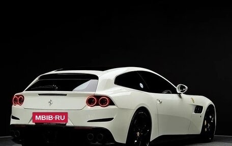 Ferrari GTC4Lusso, 2019 год, 19 400 000 рублей, 4 фотография