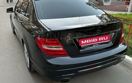 Mercedes-Benz C-Класс, 2011 год, 1 700 000 рублей, 2 фотография